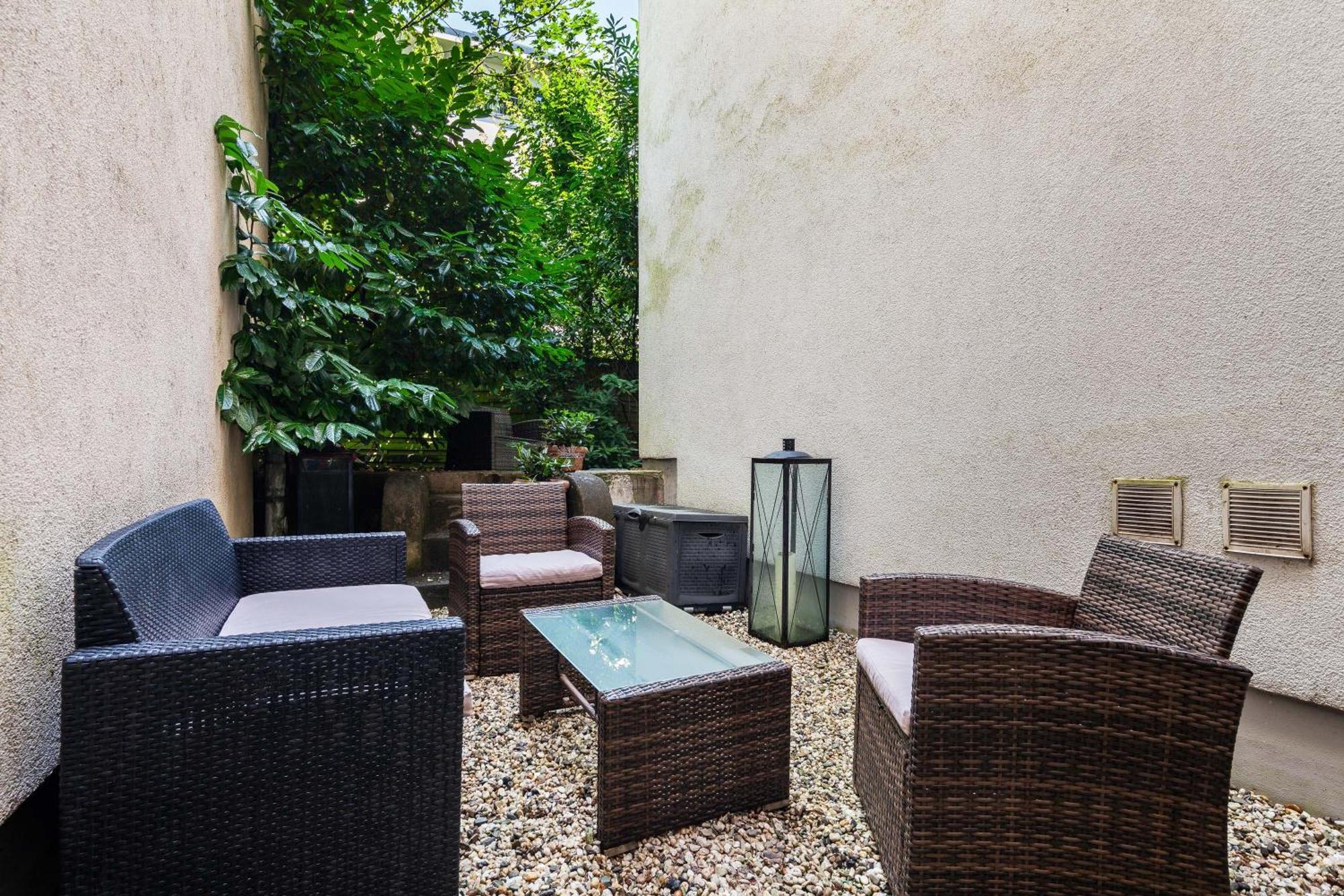 Appartement Wohnoase Naehe Alster Mit Terrasse!